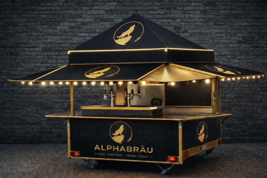 Bierwagen Alphabräu beim Event in Bretten – Bierwagen mieten für Hochzeiten und Firmenevents